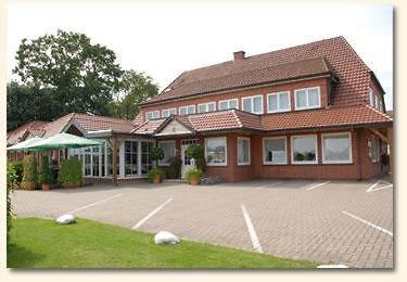 Land-Gut-Hotel Restaurant Kreuz Meyer Stuhr Buitenkant foto