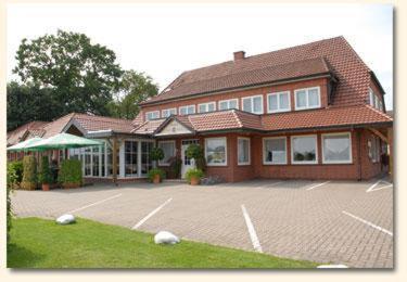 Land-Gut-Hotel Restaurant Kreuz Meyer Stuhr Buitenkant foto