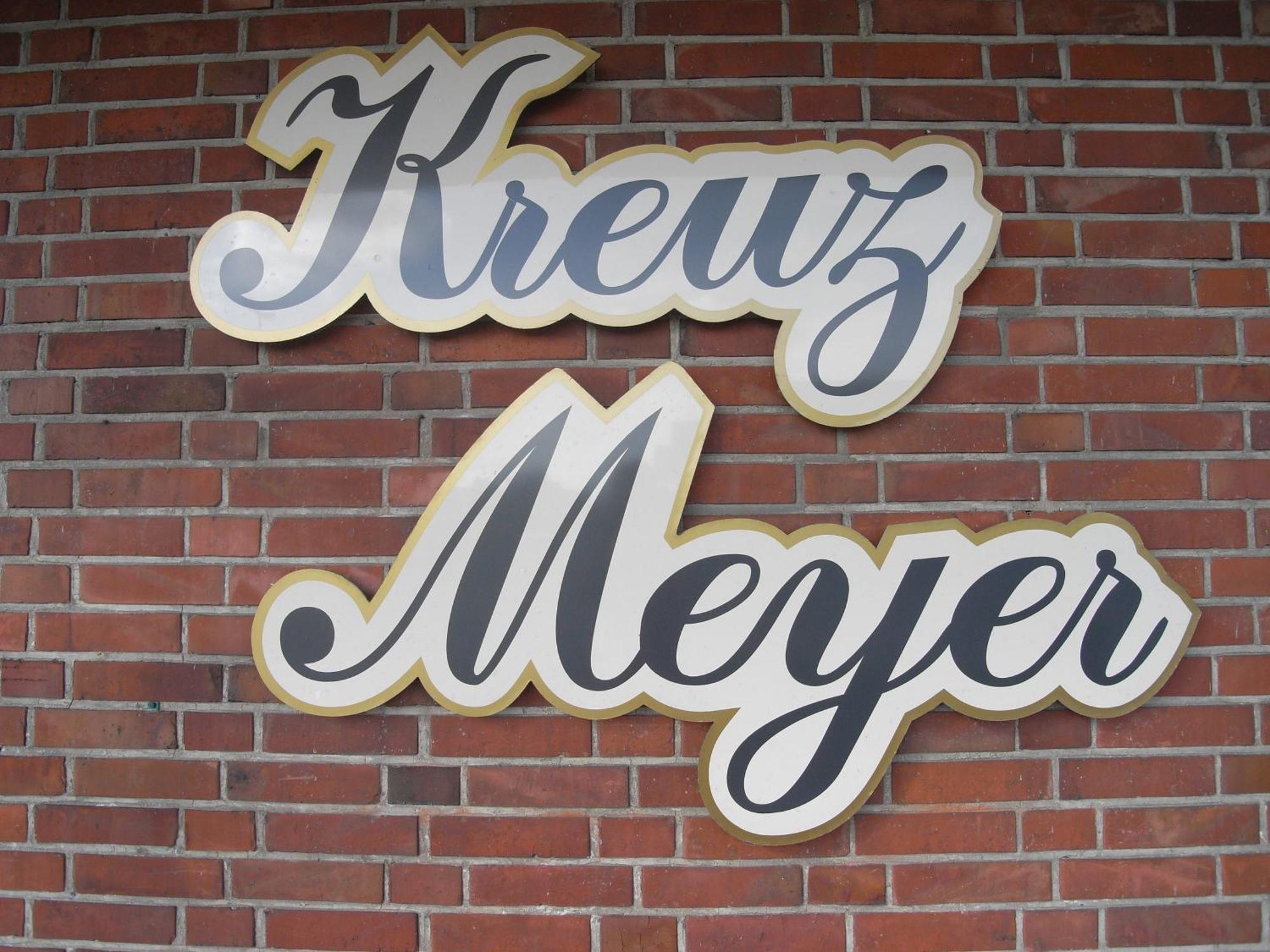 Land-Gut-Hotel Restaurant Kreuz Meyer Stuhr Buitenkant foto