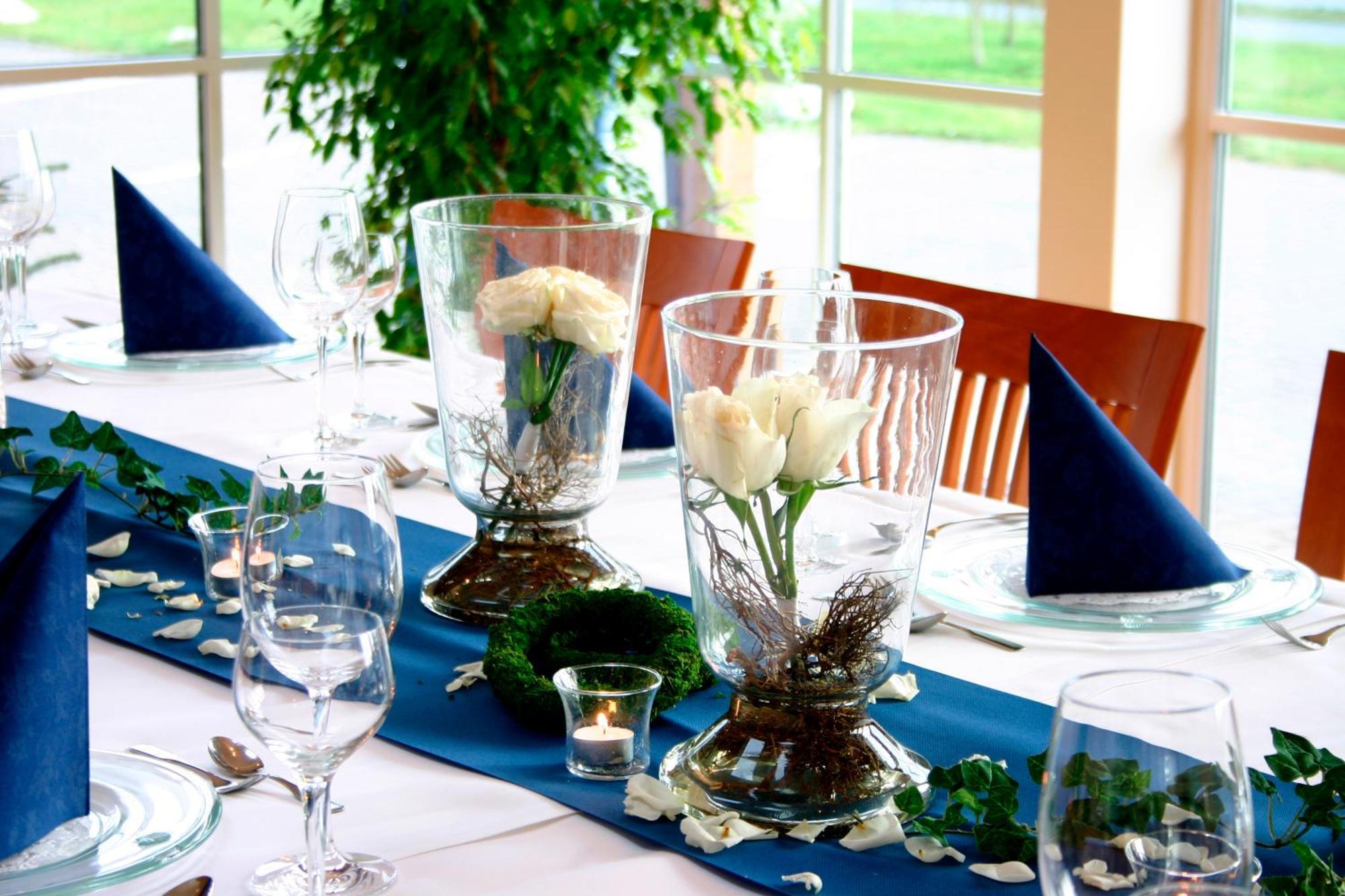 Land-Gut-Hotel Restaurant Kreuz Meyer Stuhr Buitenkant foto